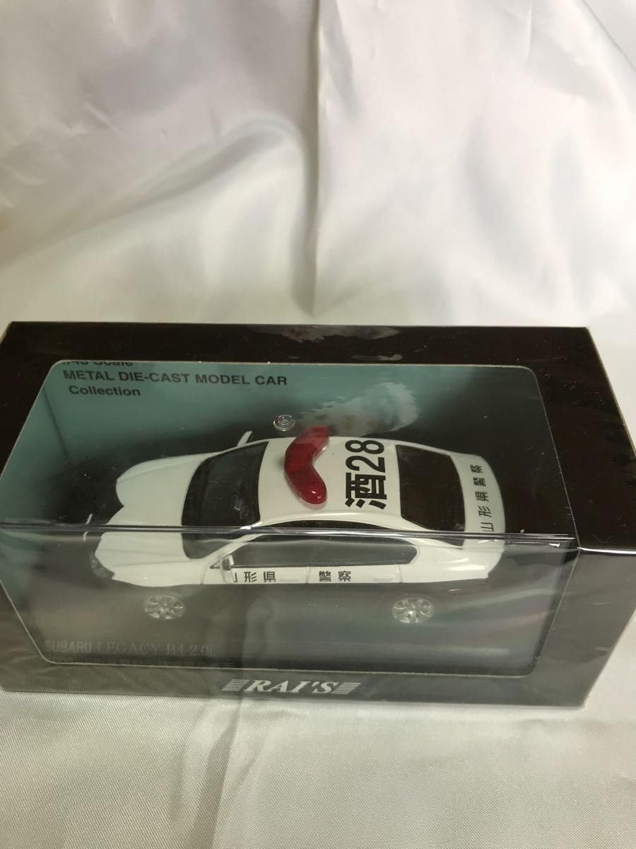 Kyosho Legacy B4 20 Патрульная машина 2002 Полиция префектуры Ямагата Юрисдикционный полицейский автомобиль Мини-машина Модель автомобиля RAI S 1/43
Kyosho Legacy B4 20 Патрульная машина 2002 Полиция префектуры Ямагата Юрисдикционный полицейский автомобиль Мини-машина Модель автомобиля RAI S 1/43