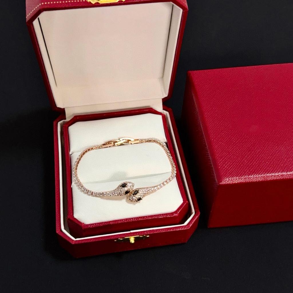 Набір Браслет з Діамантами V-подібної форми з Очима Зміїного Голови Смарагдовий Колір Металевий Матеріал Високоякісний Ювелірний Подарунок Для Щоденного Носіння Чоловіки та Жінки Необмежено рожевий колір золота
Набір Браслет з Діамантами V-подібної форми з Очима Зміїного Голови Смарагдовий Колір Металевий Матеріал Високоякісний Ювелірний Подарунок Для Щоденного Носіння Чоловіки та Жінки Необмежено рожевий колір золота