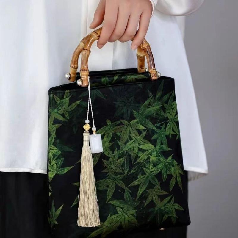 Handbag fragrant cloud yarn bamboo cheongsam handbag new Chinese antique Hanfu national style women s bag skirt handbag
Handbag fragrant cloud yarn bamboo cheongsam handbag new Chinese antique Hanfu national style women s bag skirt handbag