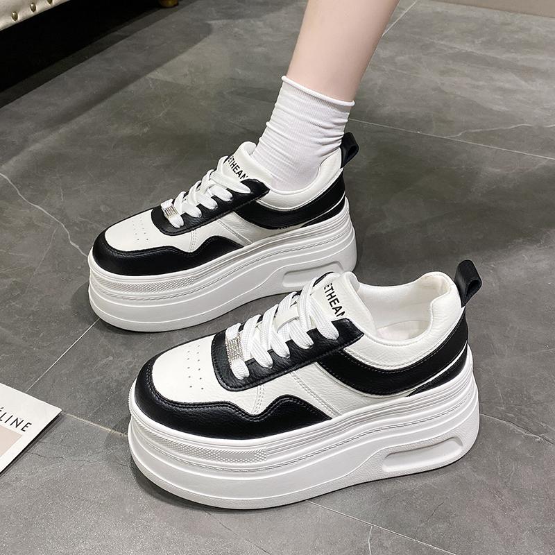 New Women 8CM Platform Sneakers Casual Outdoor Simple Design Skateboard Comfortable Lace Up Sneakers Running Sports Shoes Female 34 чёрный
New Women 8CM Platform Sneakers Casual Outdoor Simple Design Skateboard Comfortable Lace Up Sneakers Running Sports Shoes Female 34 чёрный