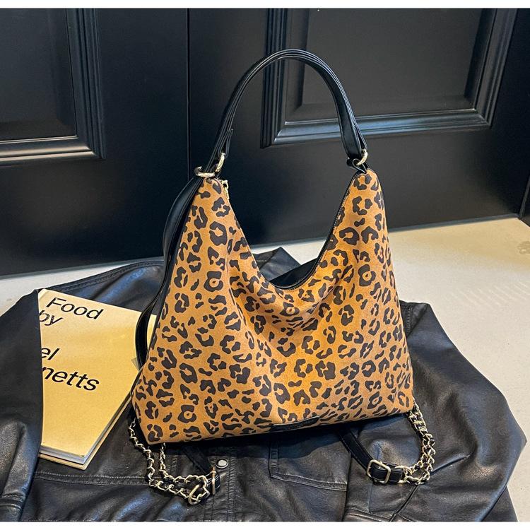 Женская сумка-тоут с леопардовым принтом, большая вместимость, новинка 2024 года, сумка для осени и зимы, трехцелевая сумка, рюкзак через плечо на одно плечо хаки