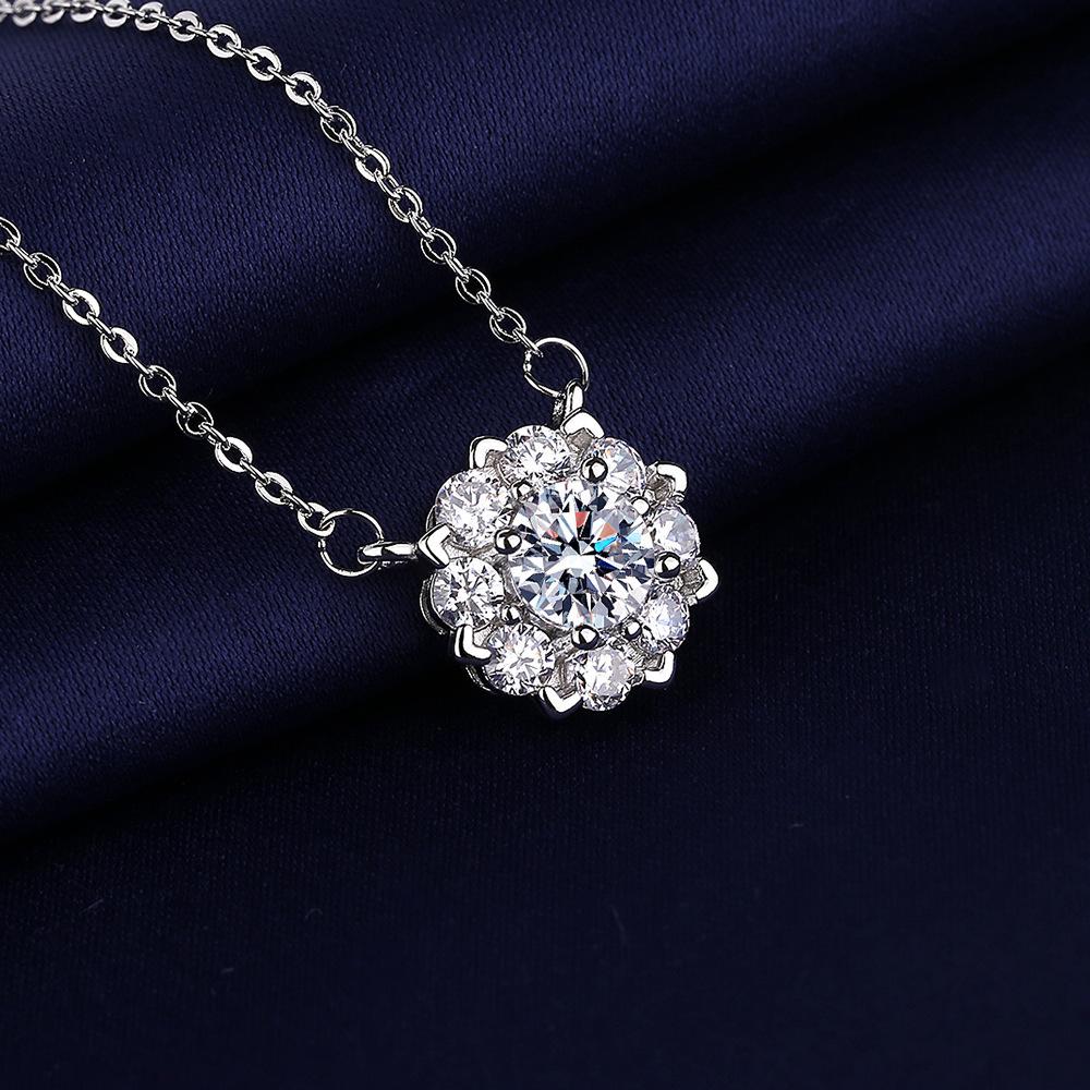 925 Silver Necklace For Women Round Pendent Sparkling Pave CZ Necklace Fashion Anniversary Birthday Jewelry Gifts N325
925 Silver Necklace For Women Round Pendent Sparkling Pave CZ Necklace Fashion Anniversary Birthday Jewelry Gifts N325