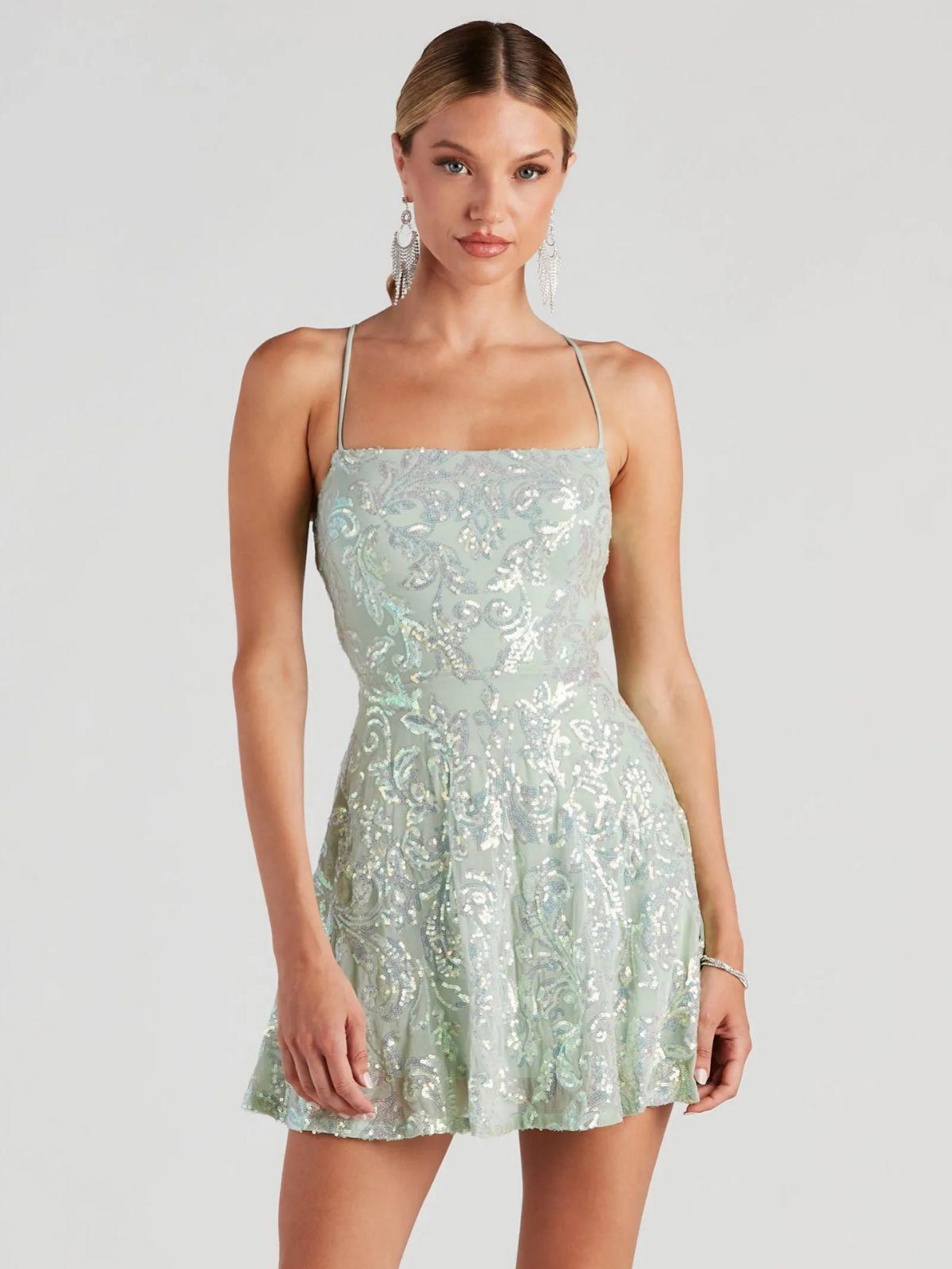 Stylish Sequin Beaded Party Dress - 7 Colors M светло-зеленый
Stylish Sequin Beaded Party Dress - 7 Colors M светло-зеленый
