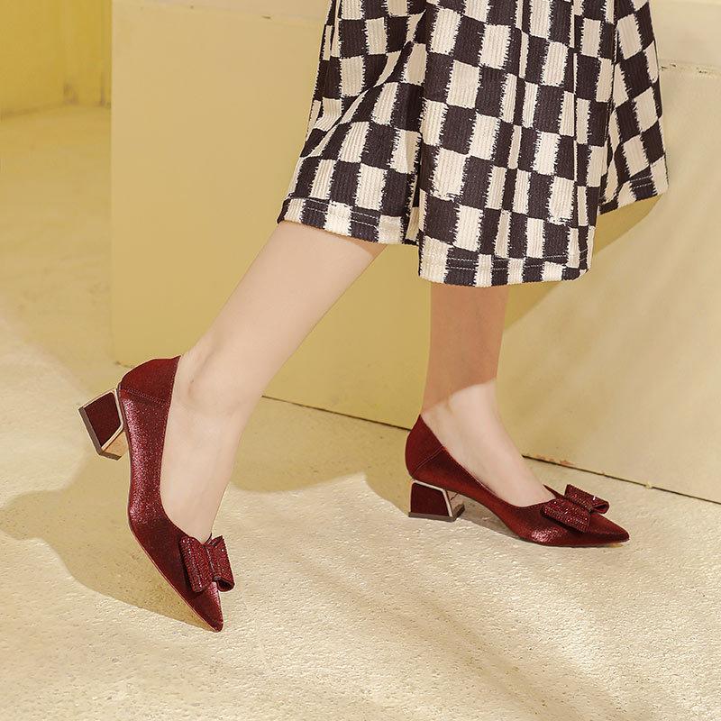 Medium heel single shoes square heel new satin red wedding shoes light mouth bow rhinestone pointed high heels thick heel 39 бежевий
Medium heel single shoes square heel new satin red wedding shoes light mouth bow rhinestone pointed high heels thick heel 39 бежевий