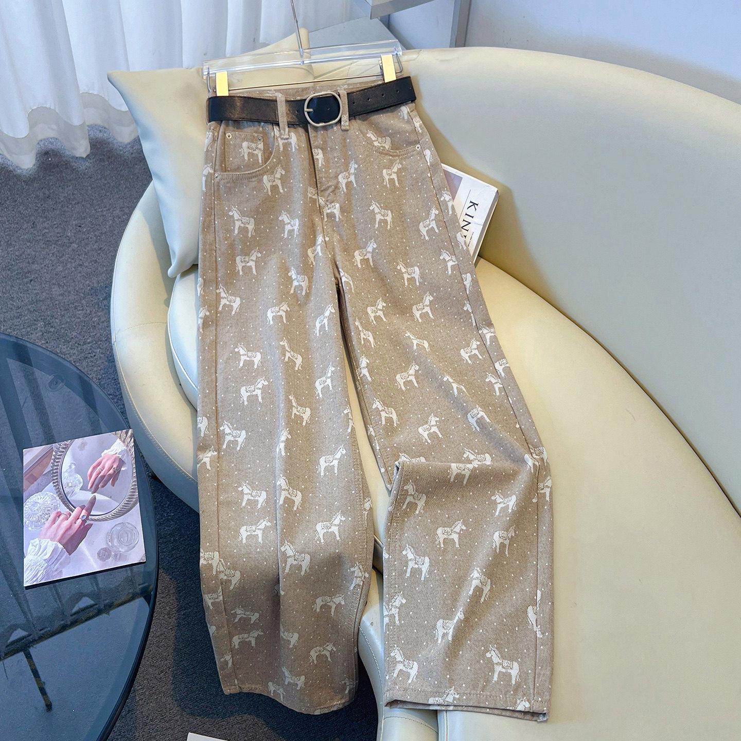 Retro Horse Jacquard Wide-Leg Women s Jeans - Spring 2026 Loose Straight-Leg Design. XL кавовий
Retro Horse Jacquard Wide-Leg Women s Jeans - Spring 2026 Loose Straight-Leg Design. XL кавовий