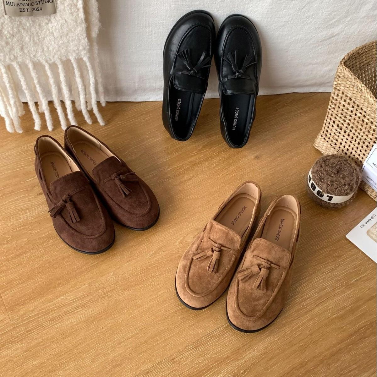 Осень-зима 2025 новая замшевая обувь на толстом каблуке с бахромой на мягкой подошве, закрывающая стопу, с глубоким вырезом, универсальная, в стиле колледжа, маленькие одинарные туфли 39 коричневый
Осень-зима 2025 новая замшевая обувь на толстом каблуке с бахромой на мягкой подошве, закрывающая стопу, с глубоким вырезом, универсальная, в стиле колледжа, маленькие одинарные туфли 39 коричневый