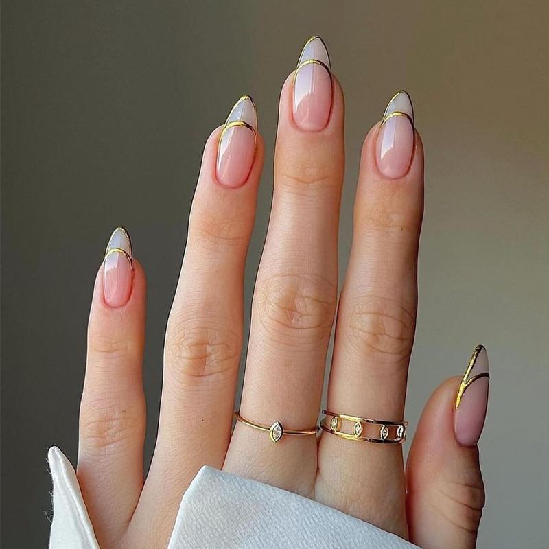 Nude Cat Eye French Gold Edge Wearable Nail Tips - 24 Medium Long False Nails Glue Version
Nude Cat Eye French Gold Edge Wearable Nail Tips - 24 Medium Long False Nails Glue Version