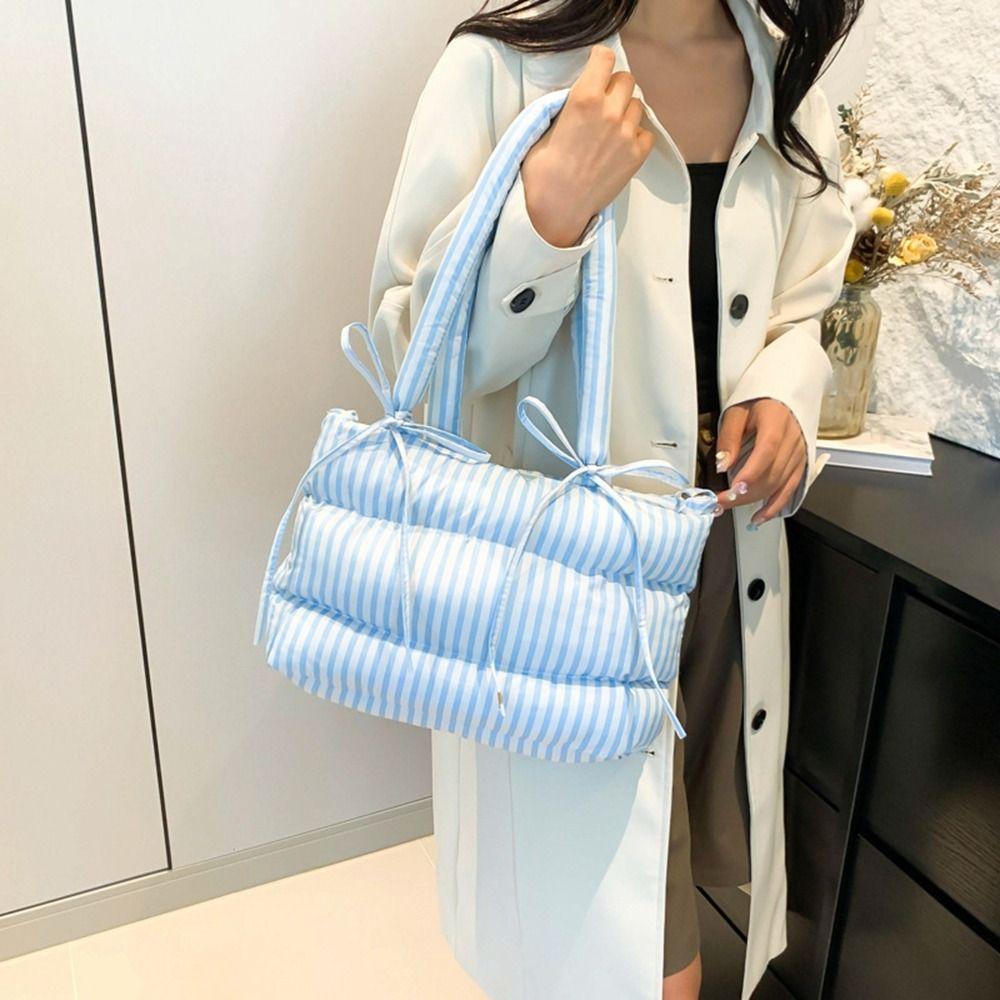 Bowknot Cloud Bag Korean Style Nylon Bow Handbag Fashionable Space Cotton Tote Bag Girls синий
Bowknot Cloud Bag Korean Style Nylon Bow Handbag Fashionable Space Cotton Tote Bag Girls синий