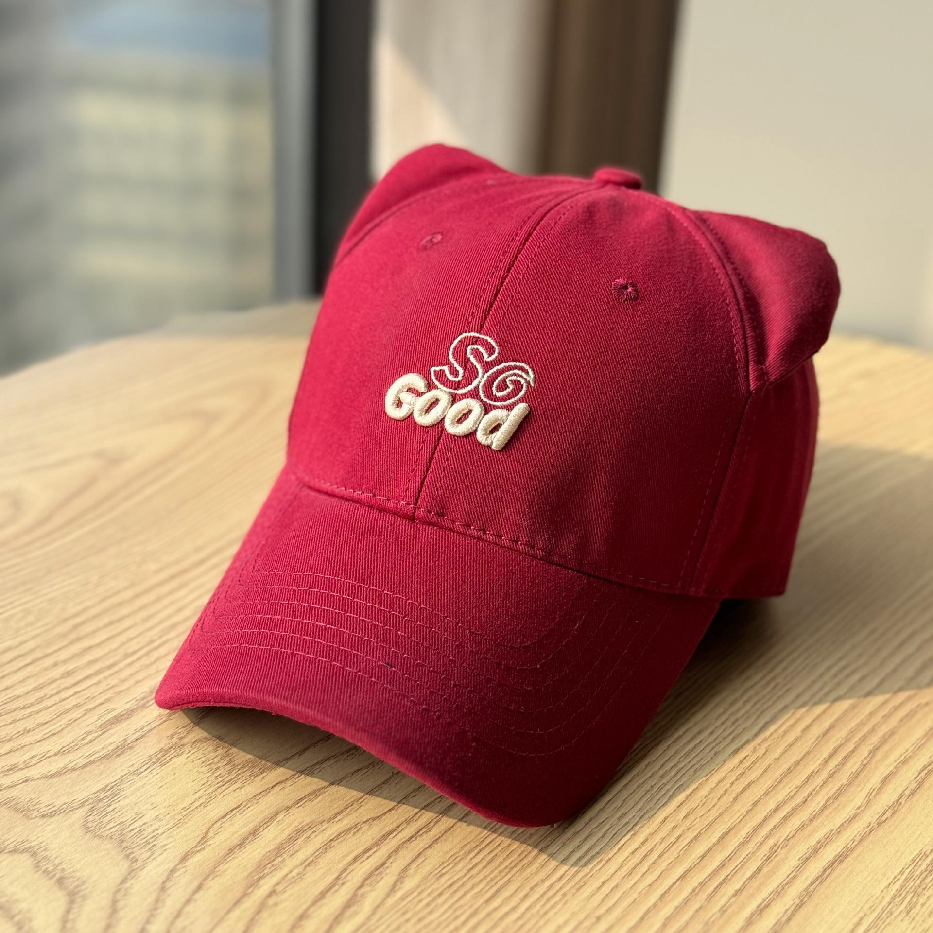 Korean-style 3D embroidered letter hard-top baseball cap for women, new design for spring and autumn, flattering the face, suitable for couples, and Adult54-60Adjustable вина червоного кольору
Korean-style 3D embroidered letter hard-top baseball cap for women, new design for spring and autumn, flattering the face, suitable for couples, and Adult54-60Adjustable вина червоного кольору