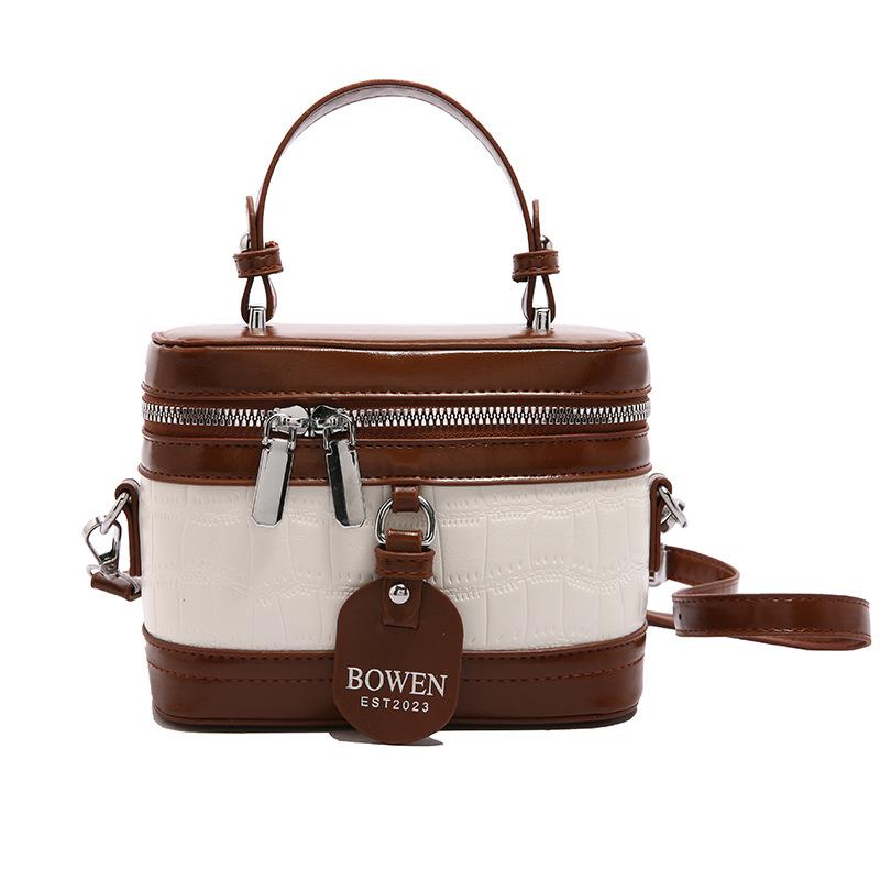 Spring and summer new niche retro design stone pattern portable box bag casual versatile temperament messenger women s bag
Spring and summer new niche retro design stone pattern portable box bag casual versatile temperament messenger women s bag