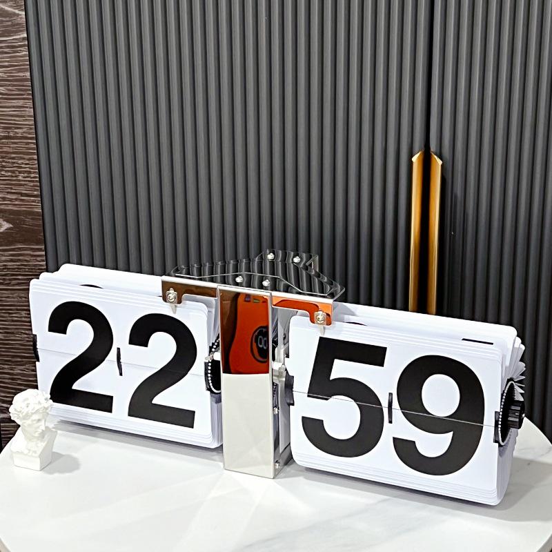 Exquisite European Retro Mechanical Flip Page Clock for Living Room and Desktop
Exquisite European Retro Mechanical Flip Page Clock for Living Room and Desktop