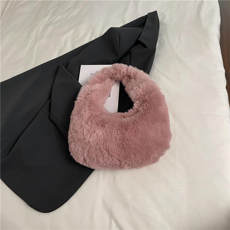 Корейская модная плюшевая сумка-пельмень в стиле инс 2025 осень новая в иностранном стиле плюшевая сумка большая вместимость сумка через плечо
Корейская модная плюшевая сумка-пельмень в стиле инс 2025 осень новая в иностранном стиле плюшевая сумка большая вместимость сумка через плечо