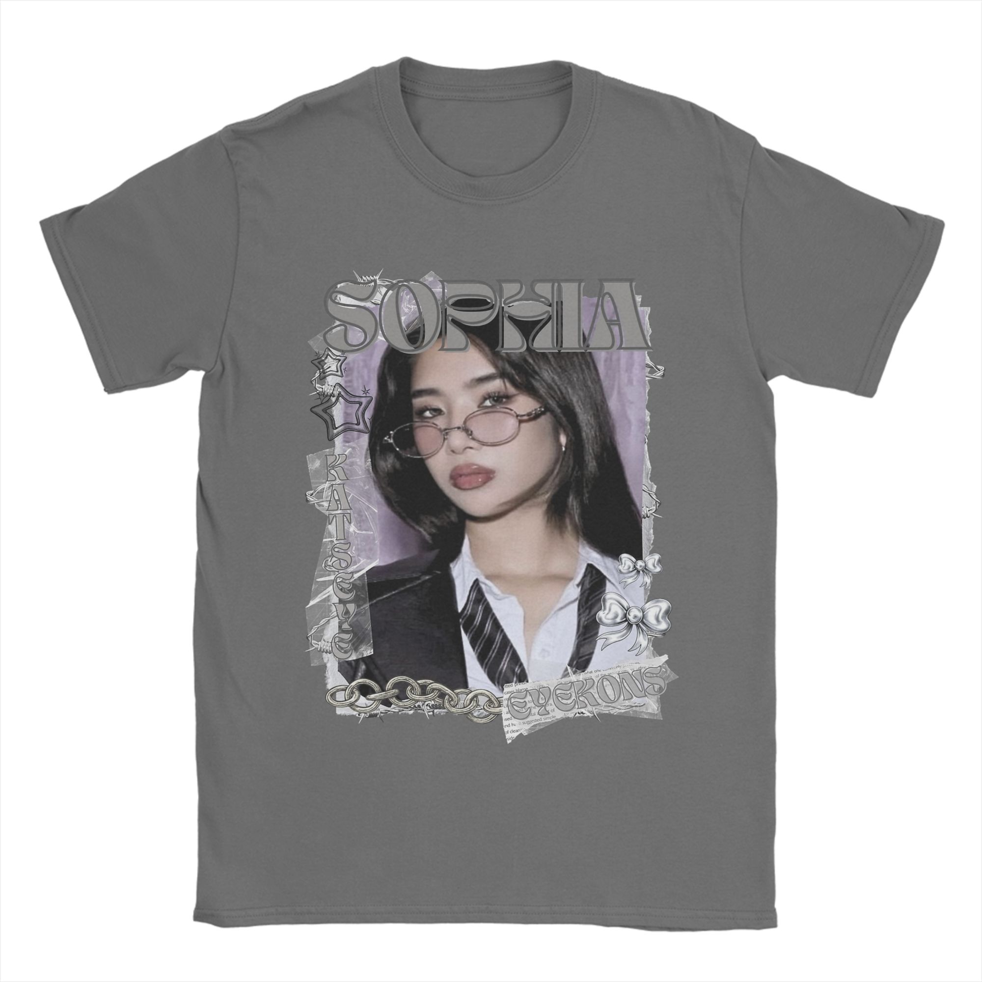KATSEYE Sophia Kpop Y2K Group T Shirt Men Cotton Vintage T-Shirts O Neck Tee Shirt Short Sleeve Clothes Plus Size S
KATSEYE Sophia Kpop Y2K Group T Shirt Men Cotton Vintage T-Shirts O Neck Tee Shirt Short Sleeve Clothes Plus Size S