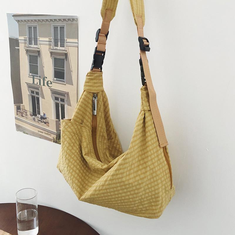 Large-capacity casual messenger bag women s new shoulder tote bag college student class commuter bag жёлтый
Large-capacity casual messenger bag women s new shoulder tote bag college student class commuter bag жёлтый