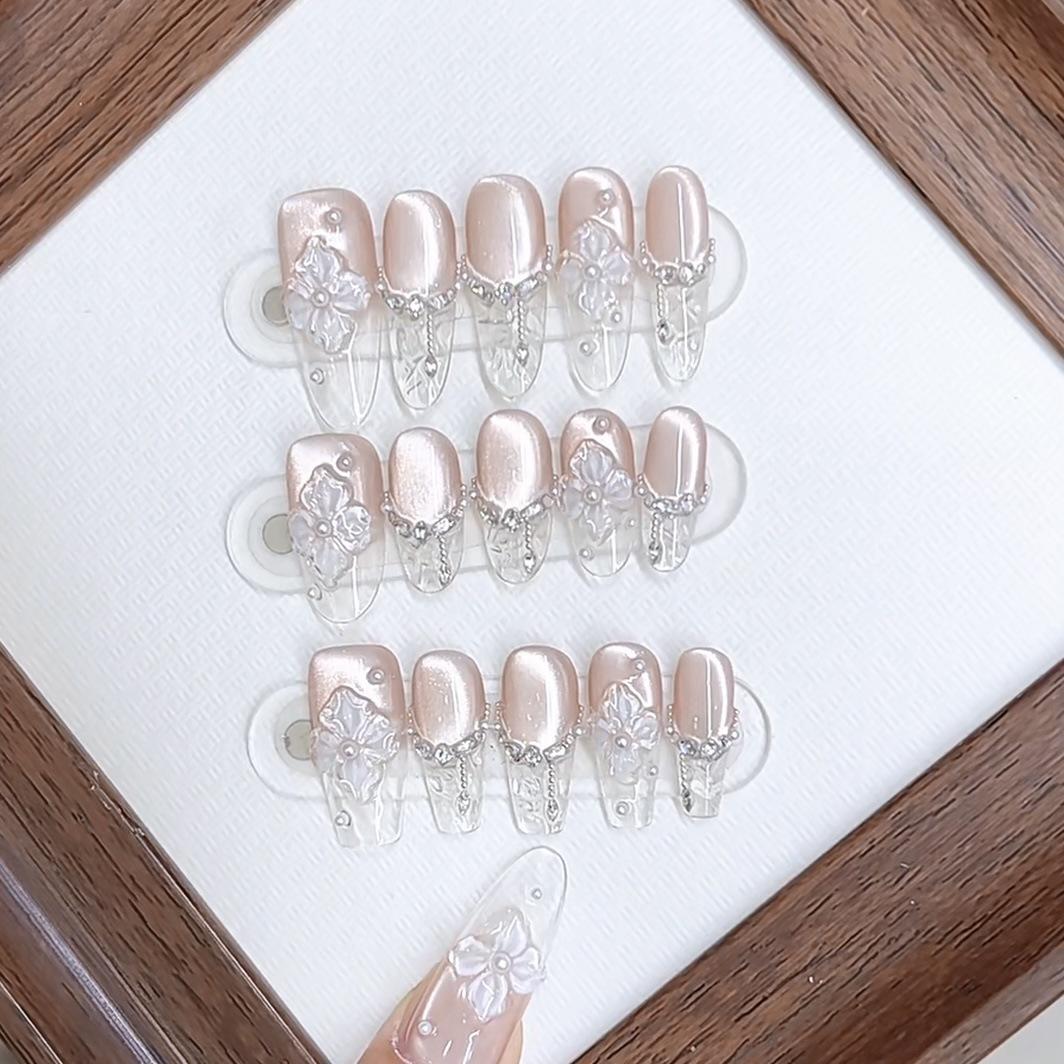 Hand-made Armor-wearing Spring and Summer Cool Style Ice-transparent Glass Three-dimensional Hand-painted Cat-eye Nail Sticker extra small xs
Hand-made Armor-wearing Spring and Summer Cool Style Ice-transparent Glass Three-dimensional Hand-painted Cat-eye Nail Sticker extra small xs