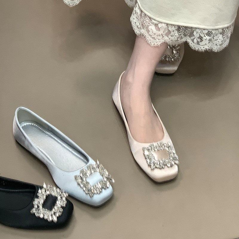 Satin light mouth square head single shoes women s new gentle rhinestone flats commuter shoes 35
Satin light mouth square head single shoes women s new gentle rhinestone flats commuter shoes 35