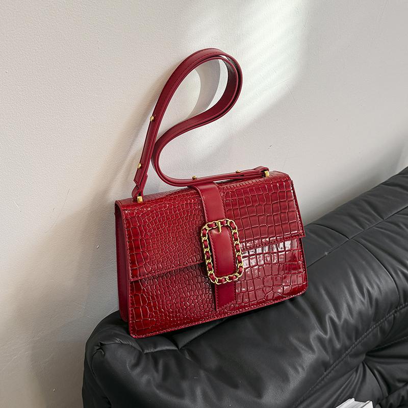 Весенние модные маленькие сумки через плечо с клапаном для женщин, высококачественная женская сумка с крокодиловым принтом, модные сумки в форме трапеции
Весенние модные маленькие сумки через плечо с клапаном для женщин, высококачественная женская сумка с крокодиловым принтом, модные сумки в форме трапеции
