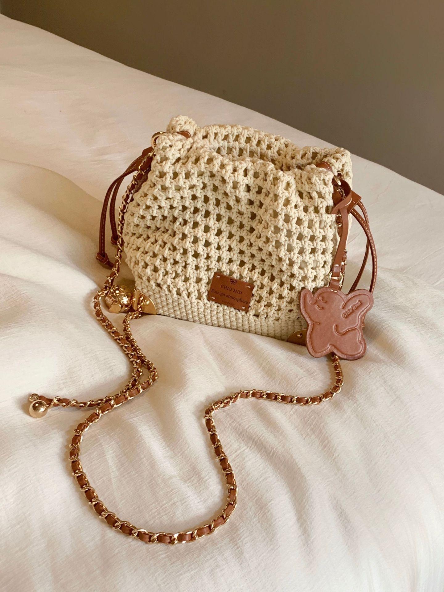 Сумка-ведро Utopia Town 2024, новая универсальная летняя сумка через плечо с косой талией
Сумка-ведро Utopia Town 2024, новая универсальная летняя сумка через плечо с косой талией