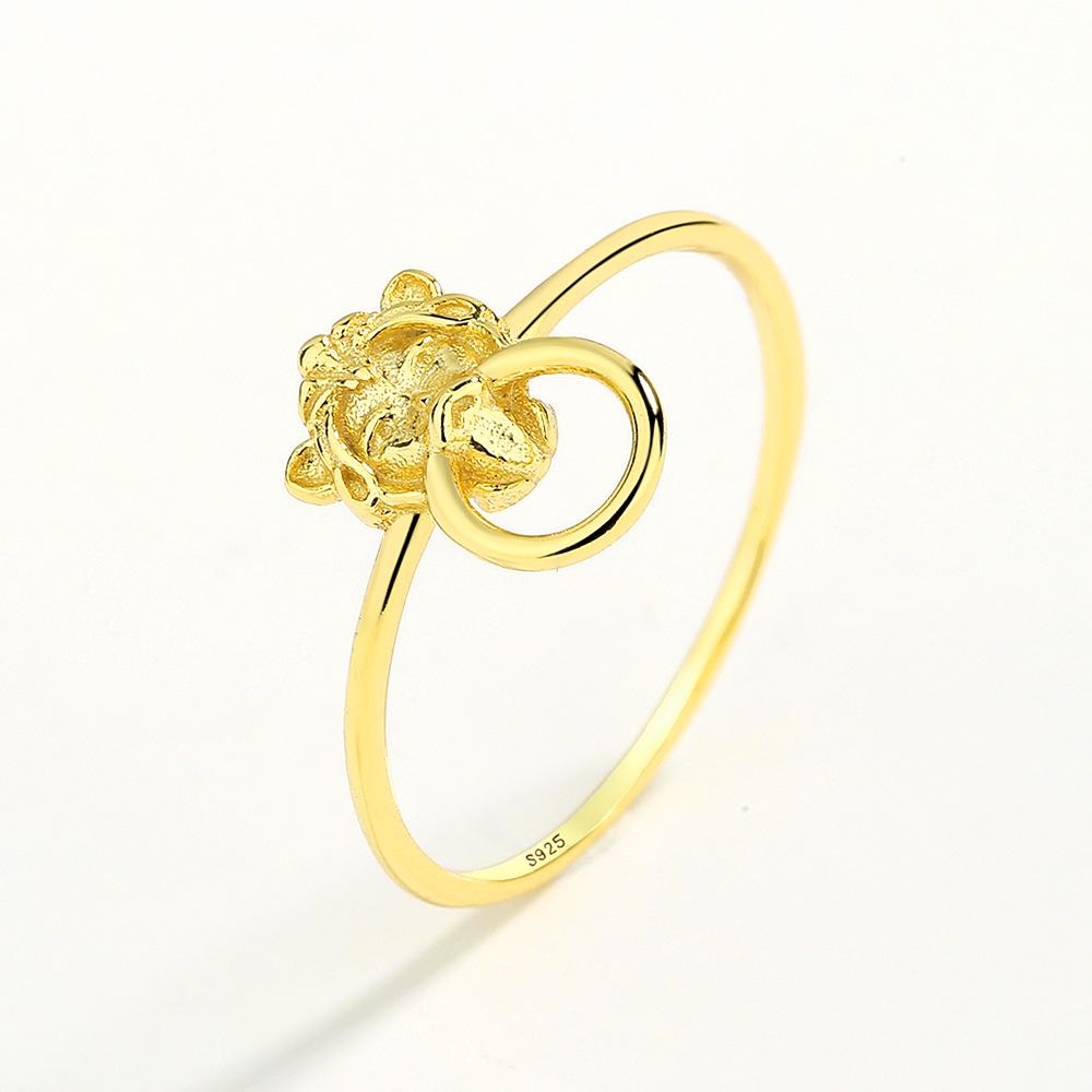 Luxury Minimalist Lion Head S925 Silver Ring: Exquisite Index Finger Jewelry Size 8
Luxury Minimalist Lion Head S925 Silver Ring: Exquisite Index Finger Jewelry Size 8