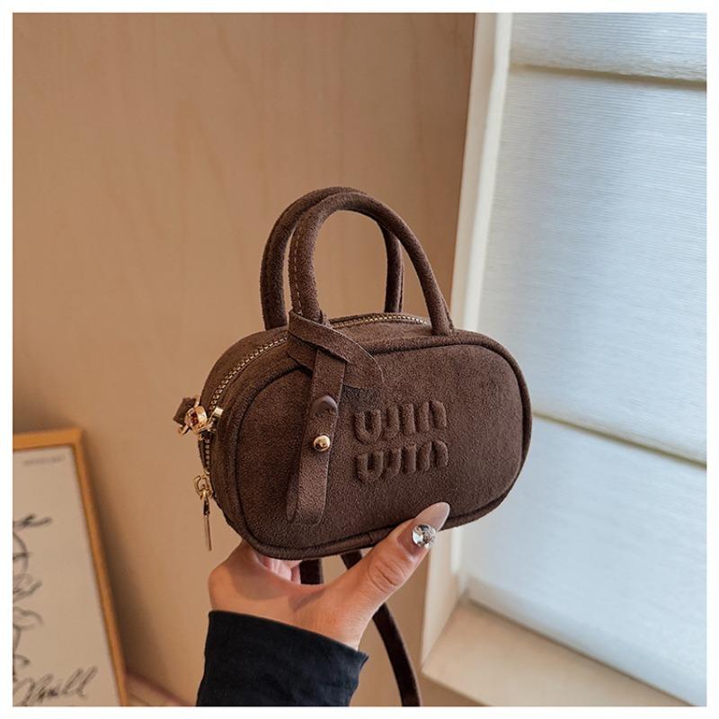 Retro mini small bag women s summer new versatile messenger bag casual portable small square bag кофейный
Retro mini small bag women s summer new versatile messenger bag casual portable small square bag кофейный