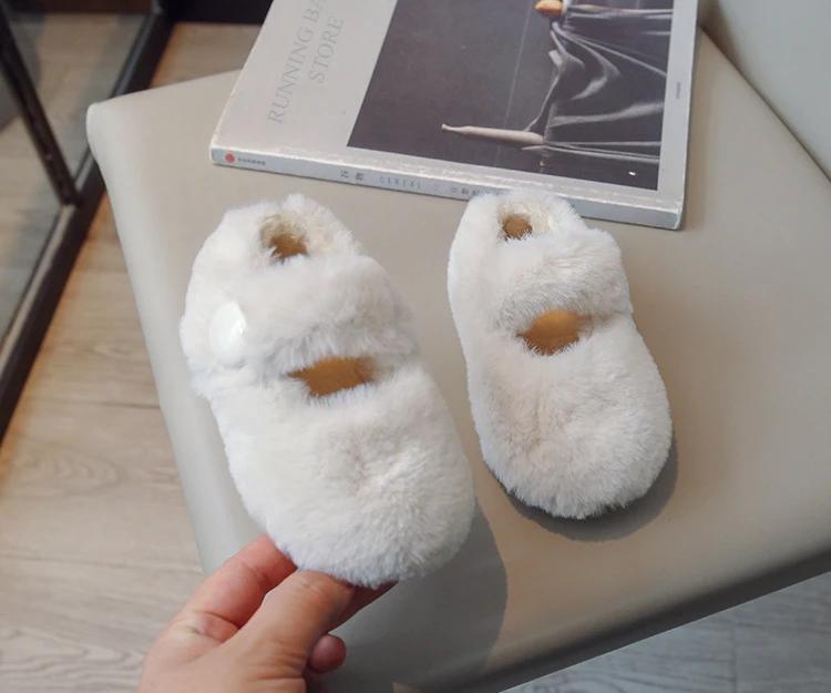 Super Cozy Furry mary jane shoes for Kids Girls New Brand Designer Large Button Children -Padded Winter Shoes Kids I09011 21 белый
Super Cozy Furry mary jane shoes for Kids Girls New Brand Designer Large Button Children -Padded Winter Shoes Kids I09011 21 белый