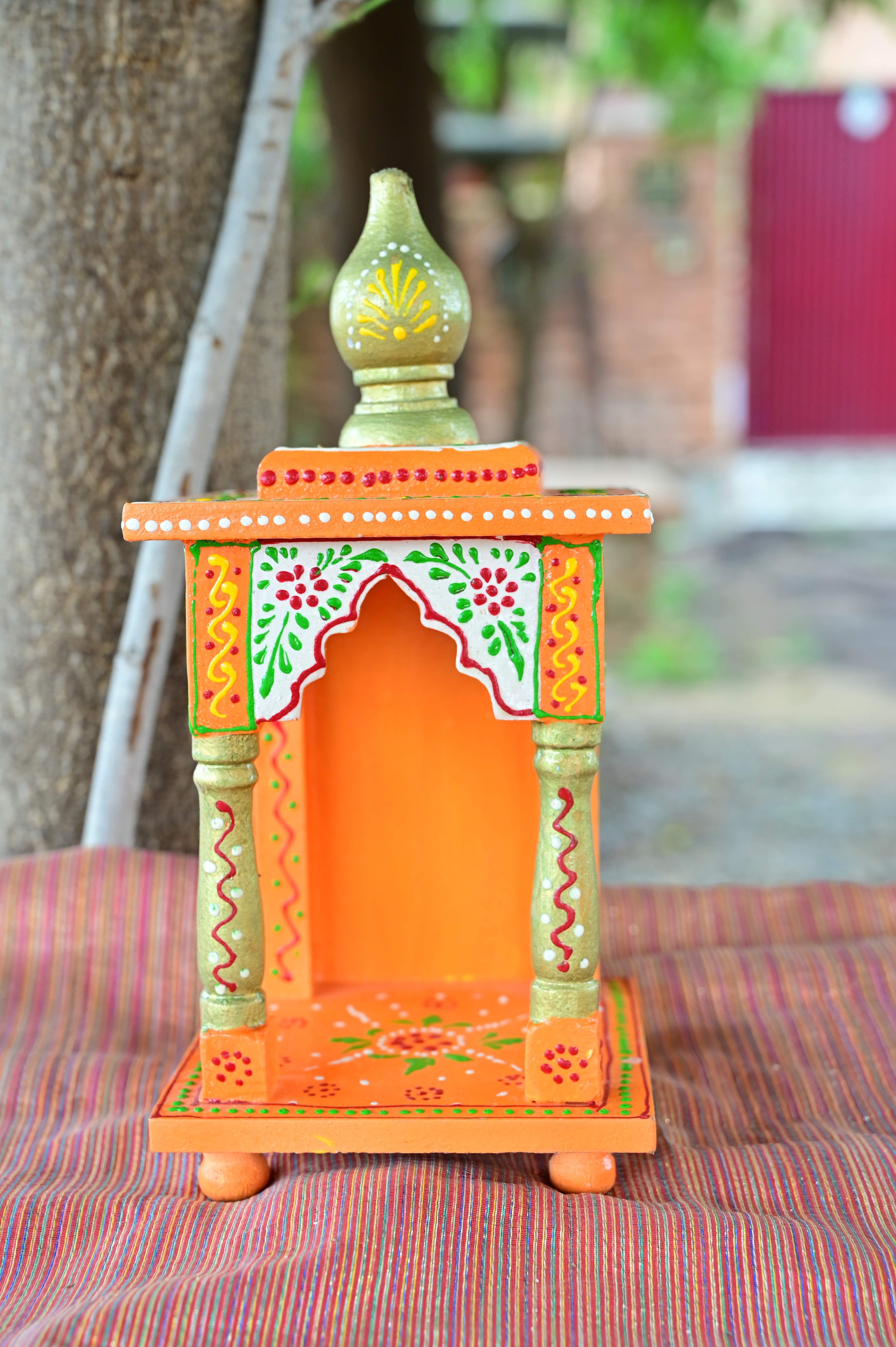 Embossed Painted Wood Mandir Antique Finish Wall Shrine 4.5” X 4.5” X 9”
Embossed Painted Wood Mandir Antique Finish Wall Shrine 4.5” X 4.5” X 9”