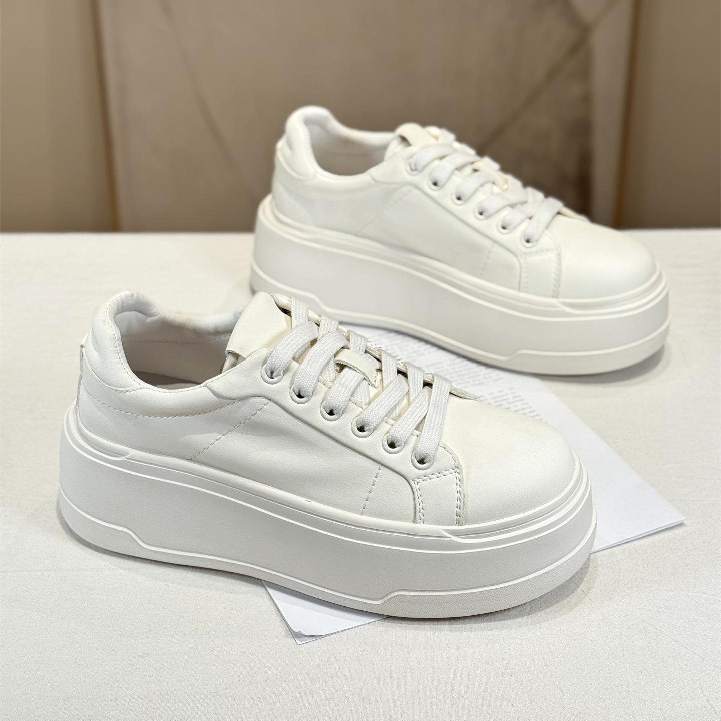 Leather thick-soled fashionable trendy cool little white shoes for women 2025 new summer muffin round head casual fashion board shoes for women 40
Leather thick-soled fashionable trendy cool little white shoes for women 2025 new summer muffin round head casual fashion board shoes for women 40