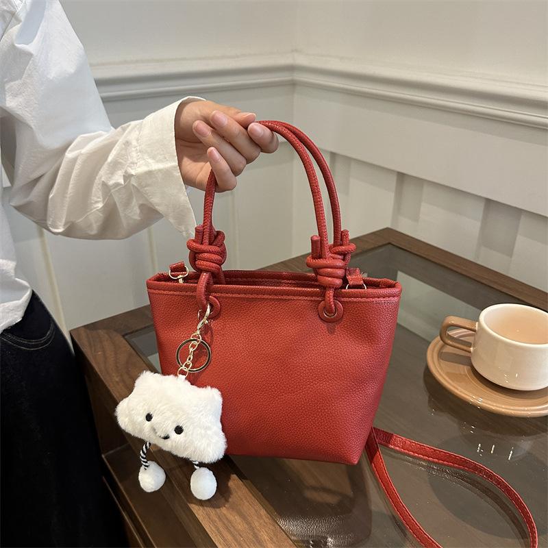 Premium hand bag women s 2025 new trendy wedding bag shoulder crossbody bucket bag wedding bride bag
Premium hand bag women s 2025 new trendy wedding bag shoulder crossbody bucket bag wedding bride bag