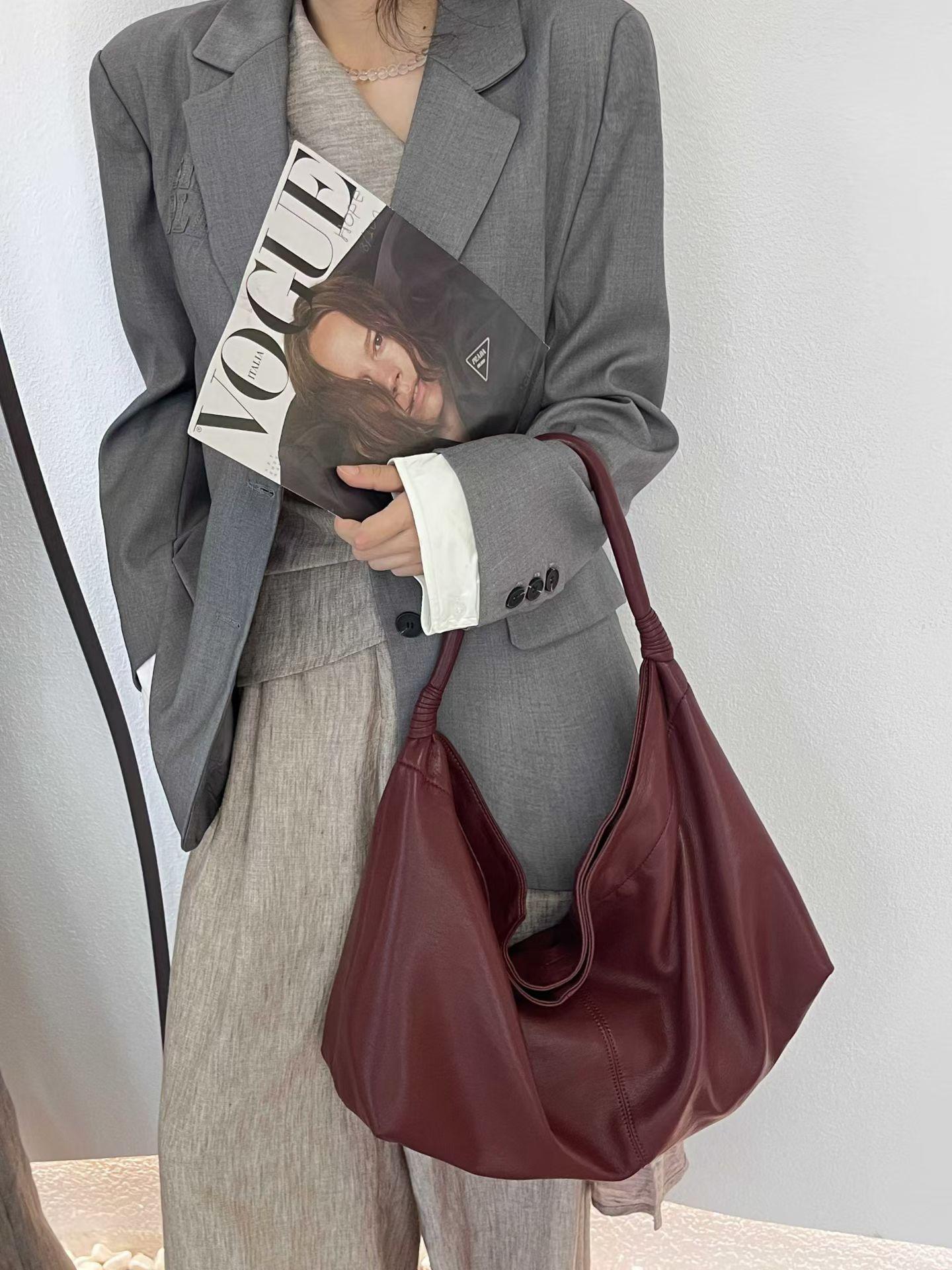 Lazy Wind Premium Hobo Bag Casual Versatile Large Capacity Shoulder Armpit Bag Commuter Dumpling Tote Bag бордовый
Lazy Wind Premium Hobo Bag Casual Versatile Large Capacity Shoulder Armpit Bag Commuter Dumpling Tote Bag бордовый