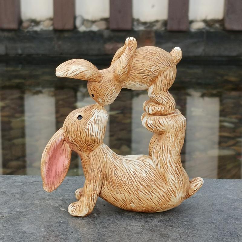 Kissing Bunnies Figures Decorative Resin Ornament Easter Rabbit Figures for Holiday/Seasonal Display Type A
Kissing Bunnies Figures Decorative Resin Ornament Easter Rabbit Figures for Holiday/Seasonal Display Type A