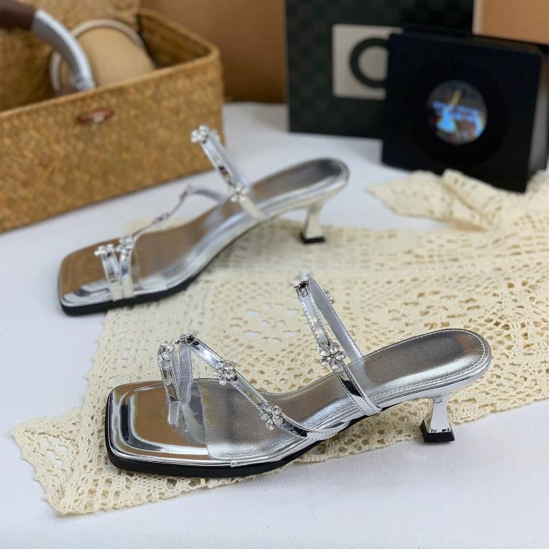 Fashion 2025 New Summer Designer Dress Slides Beach Shoes Women Bow Flat Slippers Women s Shoes Open Toe Flat Slippers for Women 35 серебряный
Fashion 2025 New Summer Designer Dress Slides Beach Shoes Women Bow Flat Slippers Women s Shoes Open Toe Flat Slippers for Women 35 серебряный