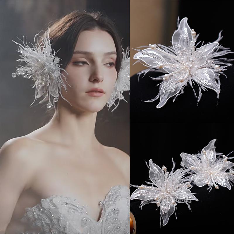 Super fairy atmosphere exaggerated flower artificial crystal duck bill clip fashionable versatile hair accessories girl heart literary hair accessorie
Super fairy atmosphere exaggerated flower artificial crystal duck bill clip fashionable versatile hair accessories girl heart literary hair accessorie