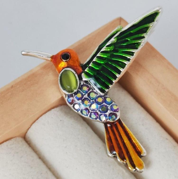 1Pc Chic Bird Brooch for Men Women Exquisite Animal Brooches Pins Jewelry Trendy Accessories Party Gifts зелений
1Pc Chic Bird Brooch for Men Women Exquisite Animal Brooches Pins Jewelry Trendy Accessories Party Gifts зелений