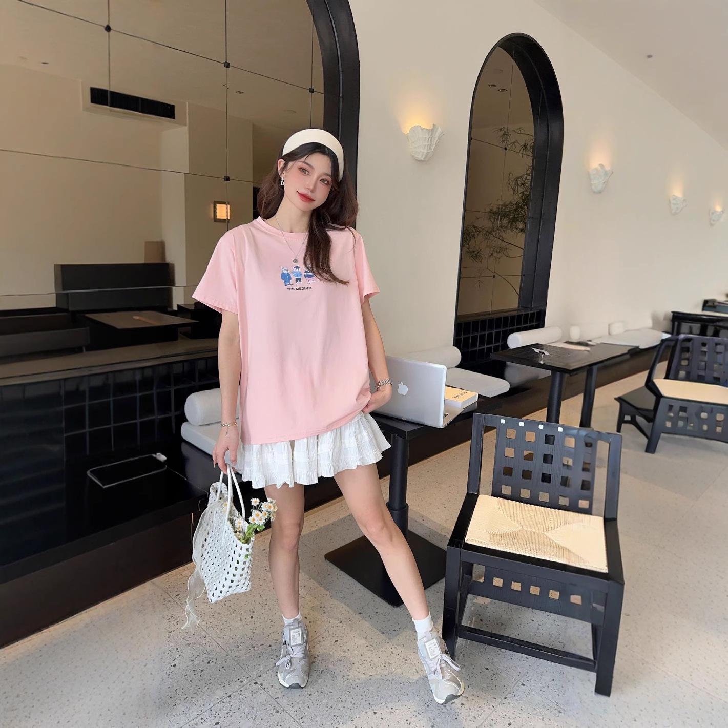 Women s 2025 Summer Cartoon Print Round Neck Short Sleeve T-shirt - Loose, Slimming, Versatile Pure Cotton One Size (suitable for 90-150 jin)
Women s 2025 Summer Cartoon Print Round Neck Short Sleeve T-shirt - Loose, Slimming, Versatile Pure Cotton One Size (suitable for 90-150 jin)