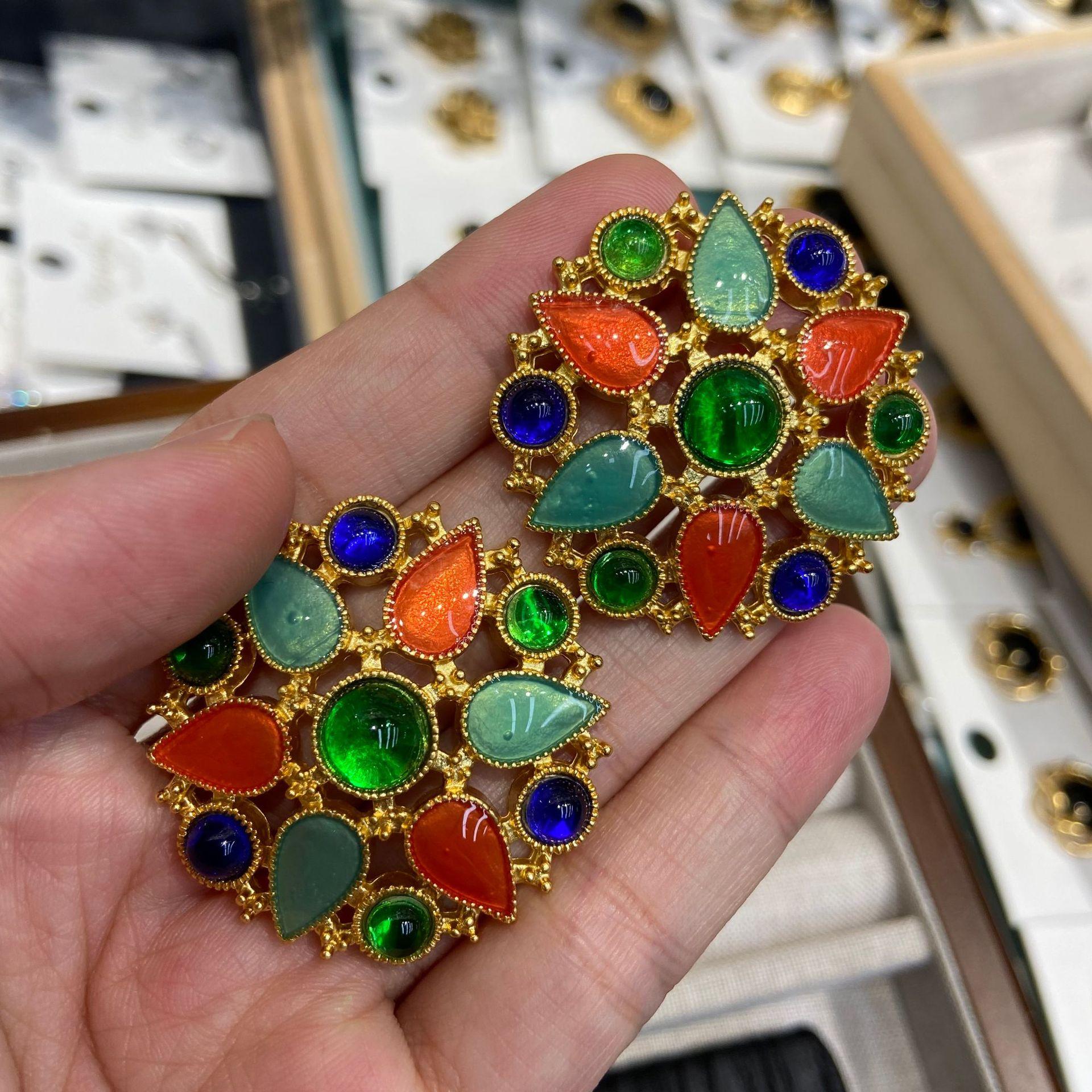 Medieval Vintage Retro Colored Jelly Glazed Earrings Women S Copper Gold-Plated Needle Earrings Women
Medieval Vintage Retro Colored Jelly Glazed Earrings Women S Copper Gold-Plated Needle Earrings Women