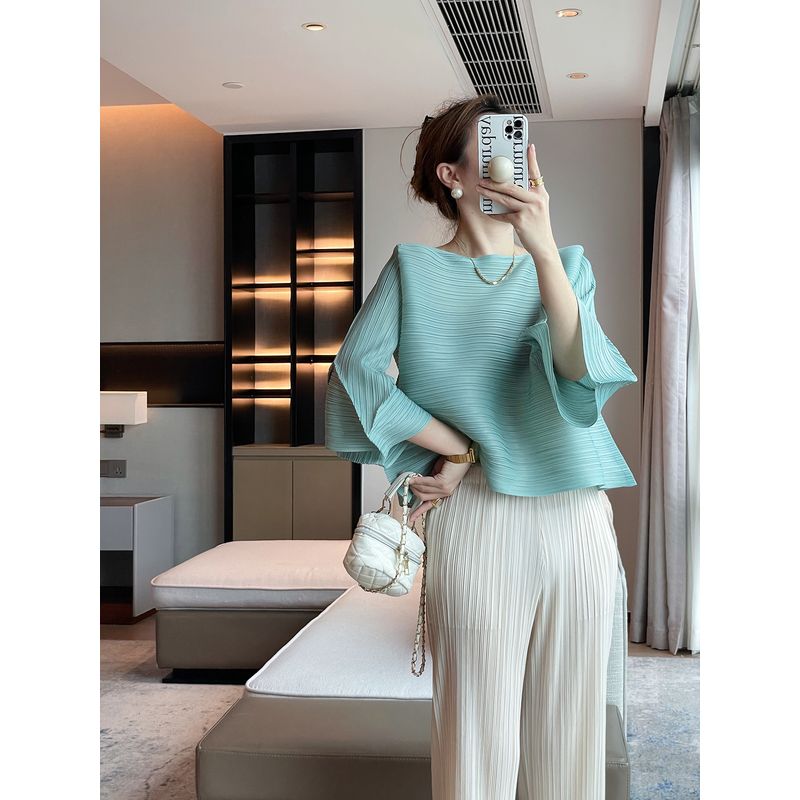 High Quality! Spring and Summer Stylish French Style Elegance Sanzhai Ruched Bell Sleeve round Neck Short Long-Sleeved Shirt/T-shirt Sky Blue Green Code F (45.00 kg-67.50 kg
High Quality! Spring and Summer Stylish French Style Elegance Sanzhai Ruched Bell Sleeve round Neck Short Long-Sleeved Shirt/T-shirt Sky Blue Green Code F (45.00 kg-67.50 kg