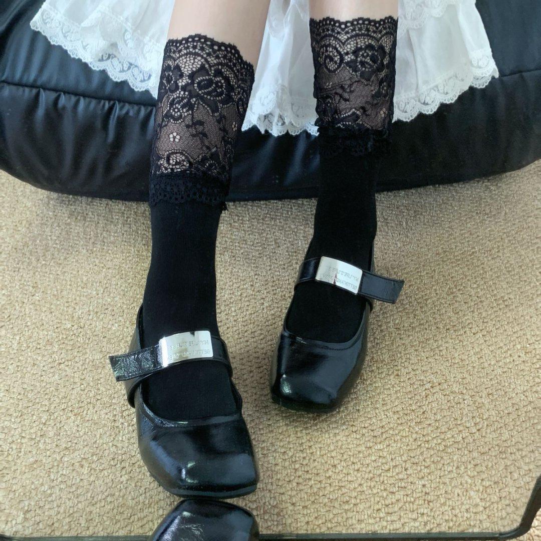 Summer New Vertical Stripe Slimming Pure Desire Style JK Japanese Trendy Lace High Beauty Lace Knee Length Stockings for Women One Size
Summer New Vertical Stripe Slimming Pure Desire Style JK Japanese Trendy Lace High Beauty Lace Knee Length Stockings for Women One Size