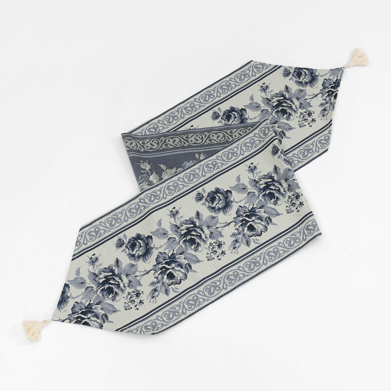 French Tassel Flower Table Runner (150x35cm)
French Tassel Flower Table Runner (150x35cm)