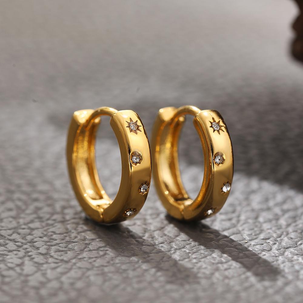 New Fashion CZ Zircon Mini Tiny Hoop Earrings for Women Gold Plated Circle Huggie Hoops Ear Buckle Cartilage Piercing Zircon
New Fashion CZ Zircon Mini Tiny Hoop Earrings for Women Gold Plated Circle Huggie Hoops Ear Buckle Cartilage Piercing Zircon