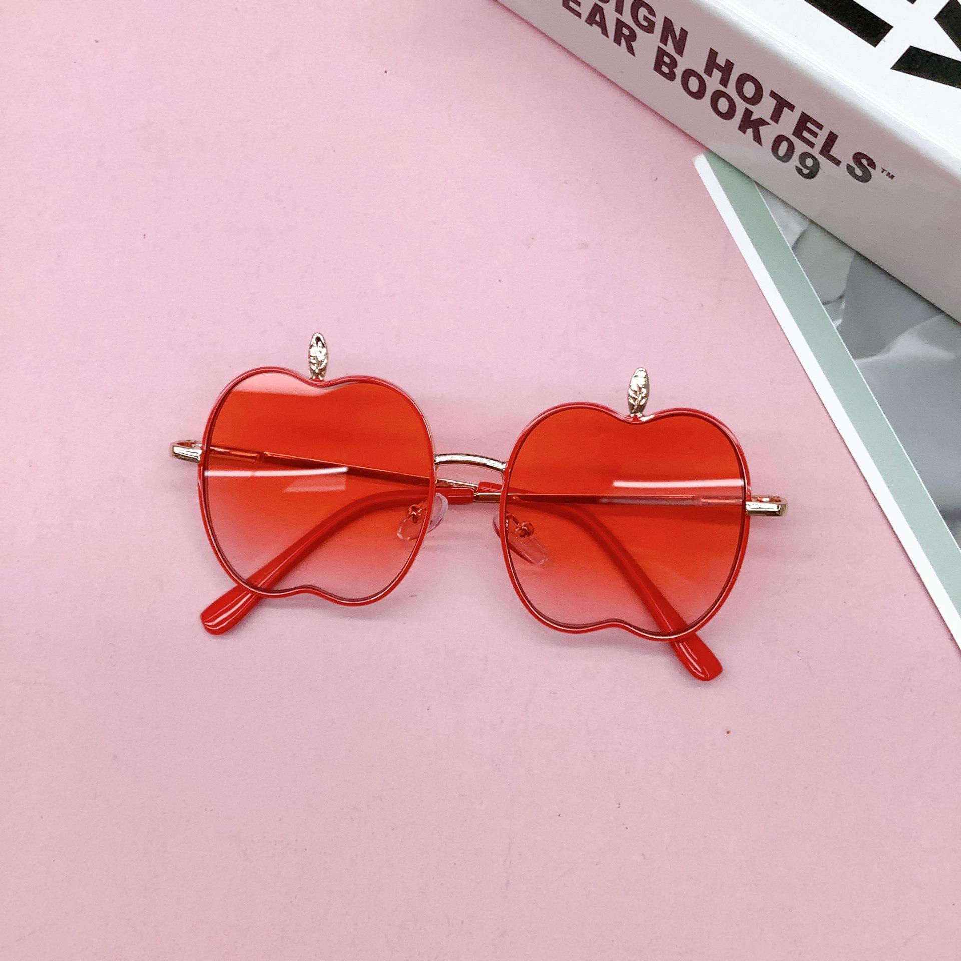 Children s Glasses, New Baby Sunglasses, Fashionable Trendy Children s UV Resistant Sunglasses красный
Children s Glasses, New Baby Sunglasses, Fashionable Trendy Children s UV Resistant Sunglasses красный