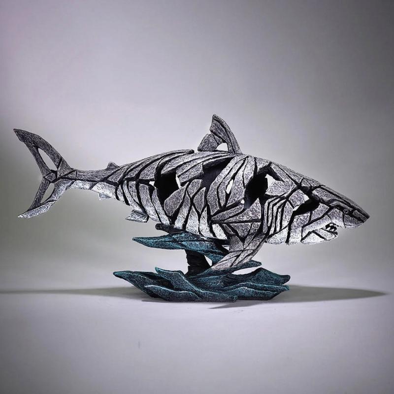 Animal World Sculpture Accessory Shark Sculpture Decor Jaws Animal Table Decor Resin Statue Room Bedroom Home Decoration One Size
Animal World Sculpture Accessory Shark Sculpture Decor Jaws Animal Table Decor Resin Statue Room Bedroom Home Decoration One Size