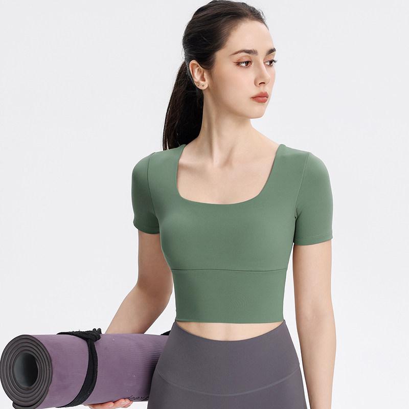Slim Fit Yoga T-Shirt with Chest Pads - Short Sleeve, High-End Feel, Women s Fitness Top S
Slim Fit Yoga T-Shirt with Chest Pads - Short Sleeve, High-End Feel, Women s Fitness Top S