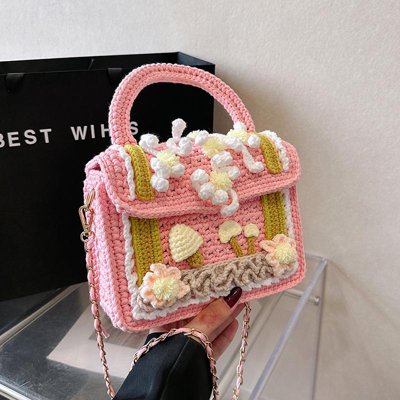 Mini Small Square Bag For Ladies Fashion Knitting Shoulder Bag Women Handmade Crochet Woolen Handbag 2023 Designer Woven Bag Sac 30cm)) розовый
Mini Small Square Bag For Ladies Fashion Knitting Shoulder Bag Women Handmade Crochet Woolen Handbag 2023 Designer Woven Bag Sac 30cm)) розовый