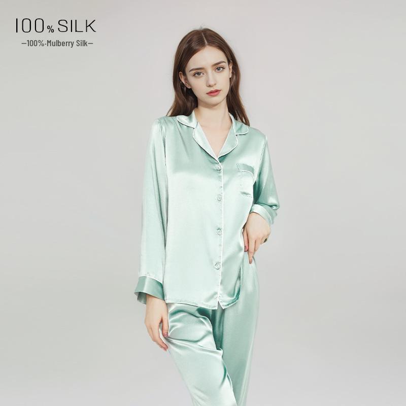 Women s Plus Size 100% Mulberry Silk Pajama Set - Long Sleeve & Long Pants, Summer Thin Style. L (50-57 kg)
Women s Plus Size 100% Mulberry Silk Pajama Set - Long Sleeve & Long Pants, Summer Thin Style. L (50-57 kg)