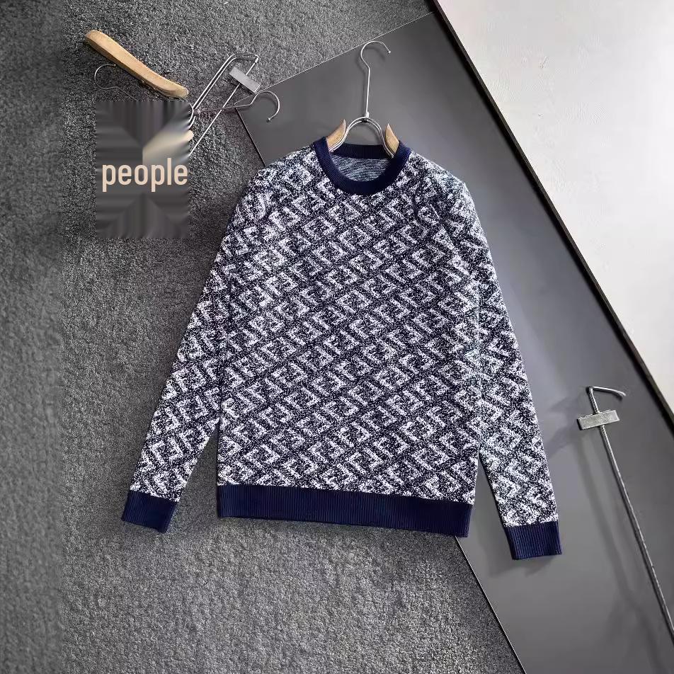 European Light Luxury FF Letter Jacquard Knitwear: Trendy Striped Long Sleeve for Autumn/Winter L королівський синій колір
European Light Luxury FF Letter Jacquard Knitwear: Trendy Striped Long Sleeve for Autumn/Winter L королівський синій колір