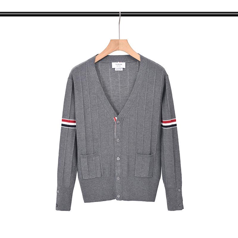 Men s Autumn 2025 Korean Style Striped Wool Cardigan Sweater Small серый
Men s Autumn 2025 Korean Style Striped Wool Cardigan Sweater Small серый