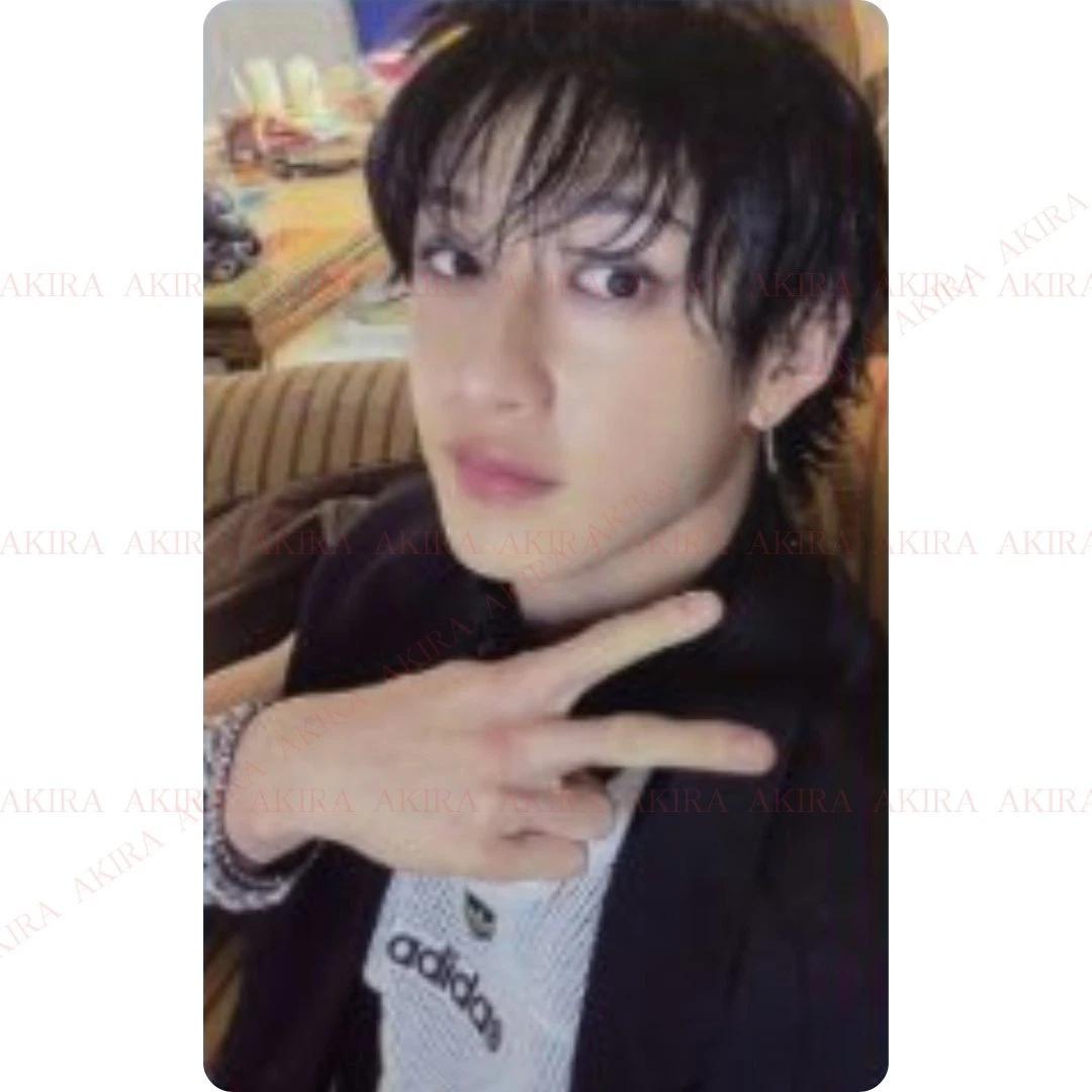 Stray Kids БАН ЧАН АЛЬБОМ KARMA ОФІЦІЙНА ФОТОКАРТКА COMPACT ver.
Stray Kids БАН ЧАН АЛЬБОМ KARMA ОФІЦІЙНА ФОТОКАРТКА COMPACT ver.