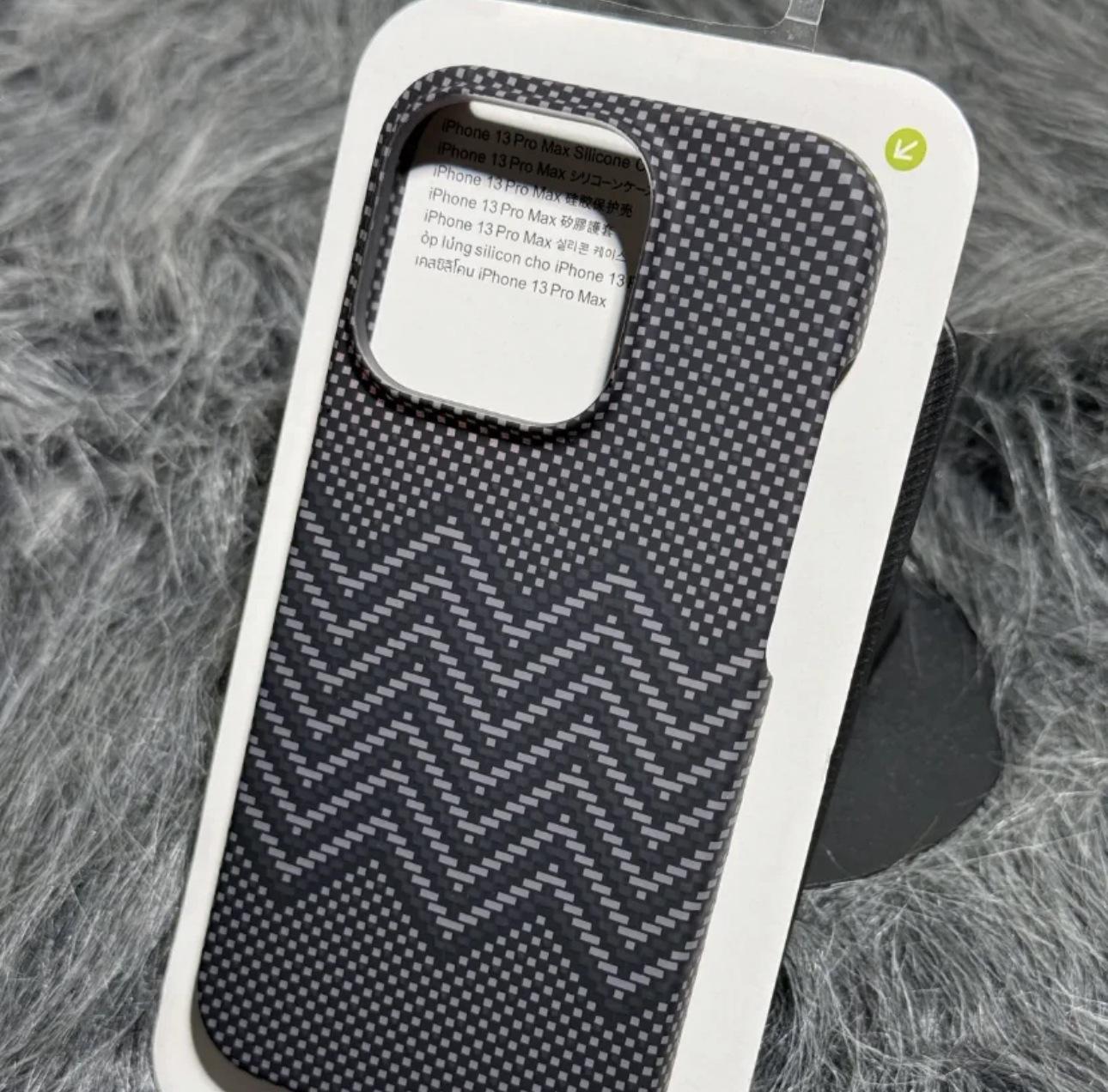 Half pack of skin-feeling Kevlar texture is suitable for Apple 17promax mobile phone case iPhone16 new protective case. iPhone 17
Half pack of skin-feeling Kevlar texture is suitable for Apple 17promax mobile phone case iPhone16 new protective case. iPhone 17
