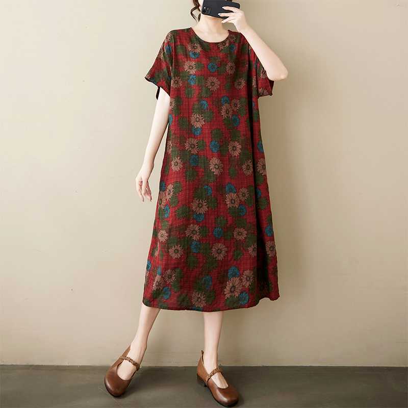 Летнее тонкое хлопково-льняное платье длиной до колена в стиле ретро с цветочным принтом, подчеркивающее женственный темперамент. One size бордовый
Летнее тонкое хлопково-льняное платье длиной до колена в стиле ретро с цветочным принтом, подчеркивающее женственный темперамент. One size бордовый