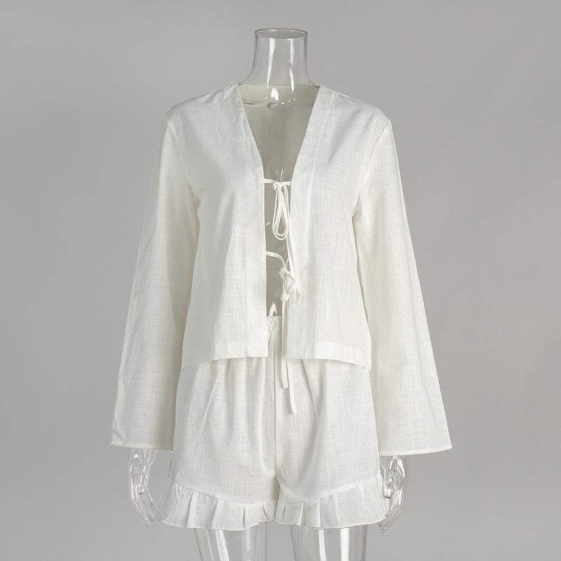 Хлопковый повседневный шортовый костюм Свободный кардиган на завязках+Шорты Женский комплект из 2 предметов Весна/Лето 2025 S белый
Хлопковый повседневный шортовый костюм Свободный кардиган на завязках+Шорты Женский комплект из 2 предметов Весна/Лето 2025 S белый